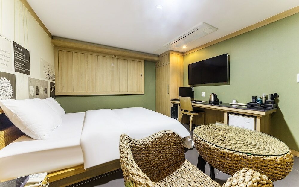 Фото Suwon Orsay Hotel