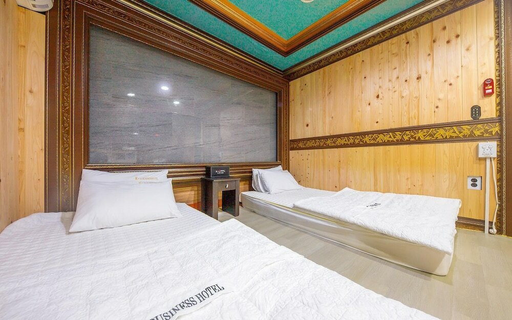 Фото Pohang Daejamdong Business A