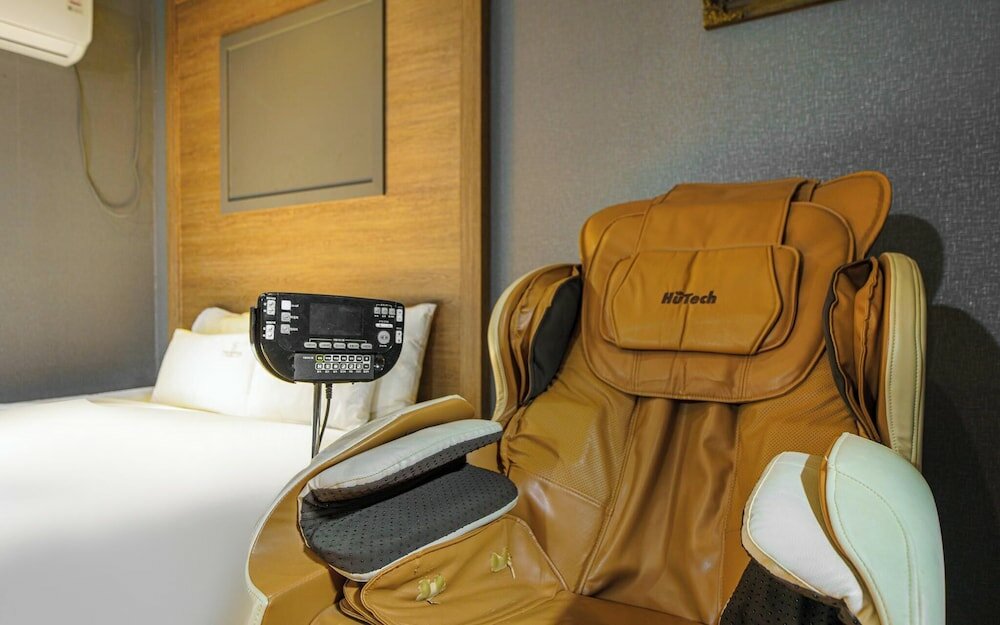 Фото Gimhae Eobangdong The Gentle Hotel