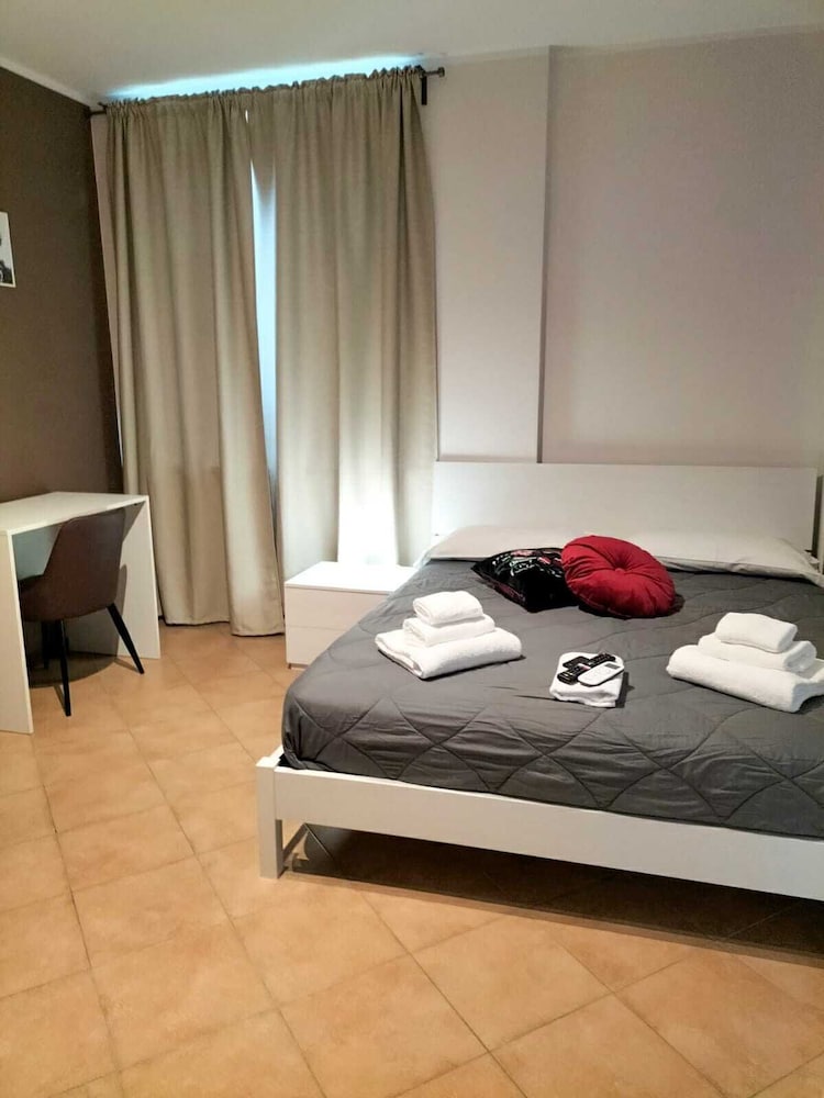 Фото Hh Serravalle