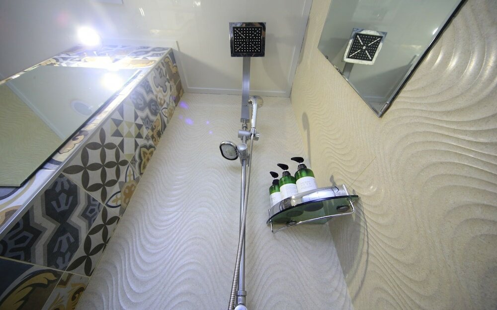 Фото Geoje Jangseungpo Yangpa