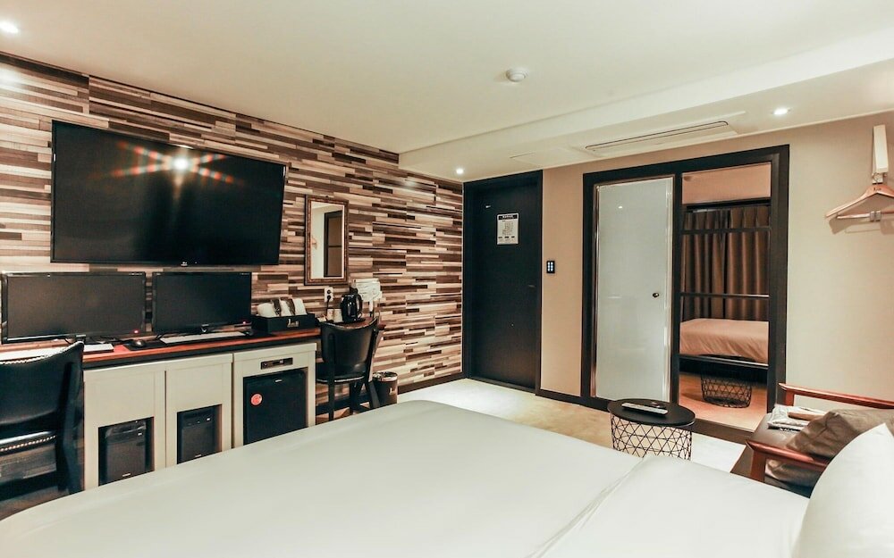 Фото Suwon Johnny B