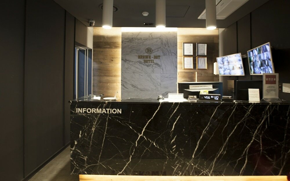 Фото Changwon Jinhae Yongwon Brown Dot Hotel