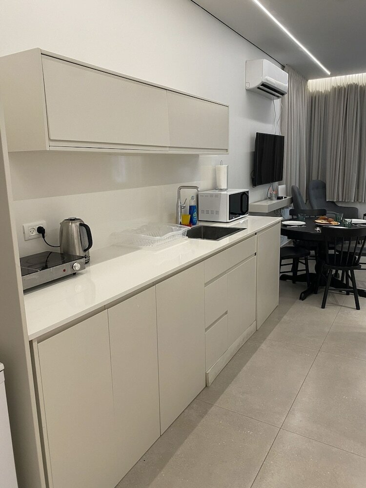 Фото Cozy Apartment in the Heart of Tel Aviv