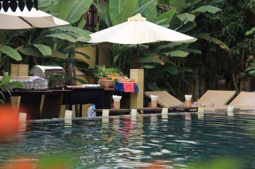 Фото Central Privilege Hotel