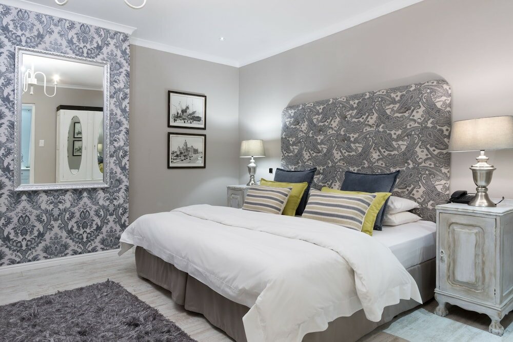 Фото Riverside Boutique Hotel