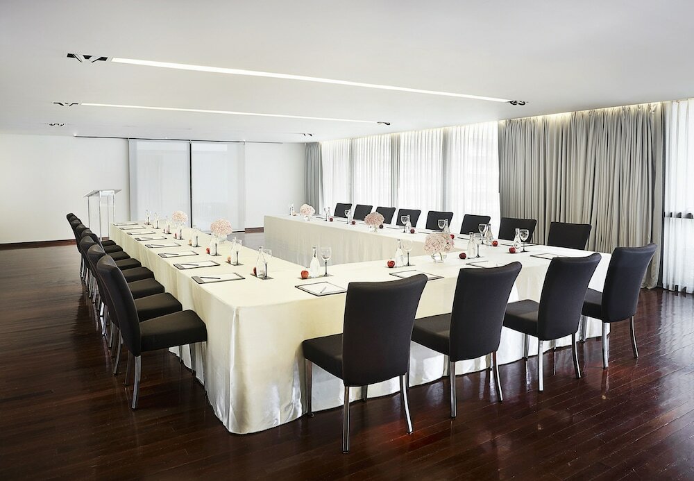 Фото Hansar Bangkok Hotel