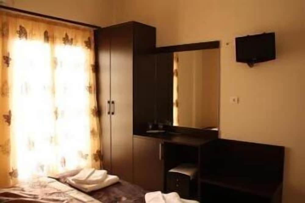 Фото Hotel Plaza