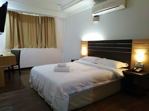 Гостиница Sara Hotel в Бандар-Лабуане