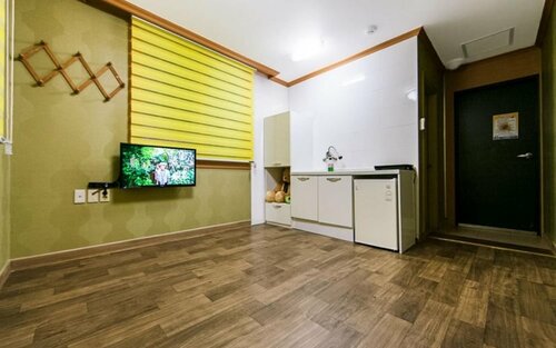 Гостиница Boryeong Haebaragi Pension в Порёне