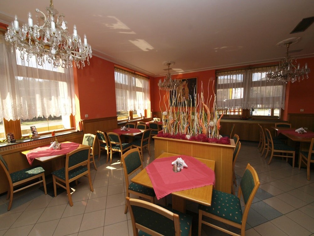 Фото Holiday Hotel Macocha