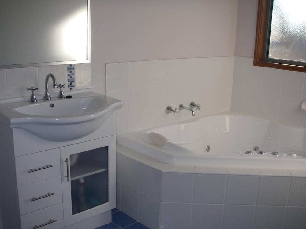 Фото The Real McCoy Holiday Accommodation