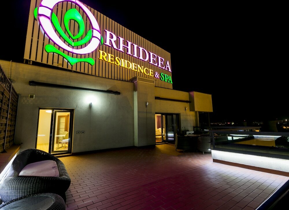 Фото отеля 2