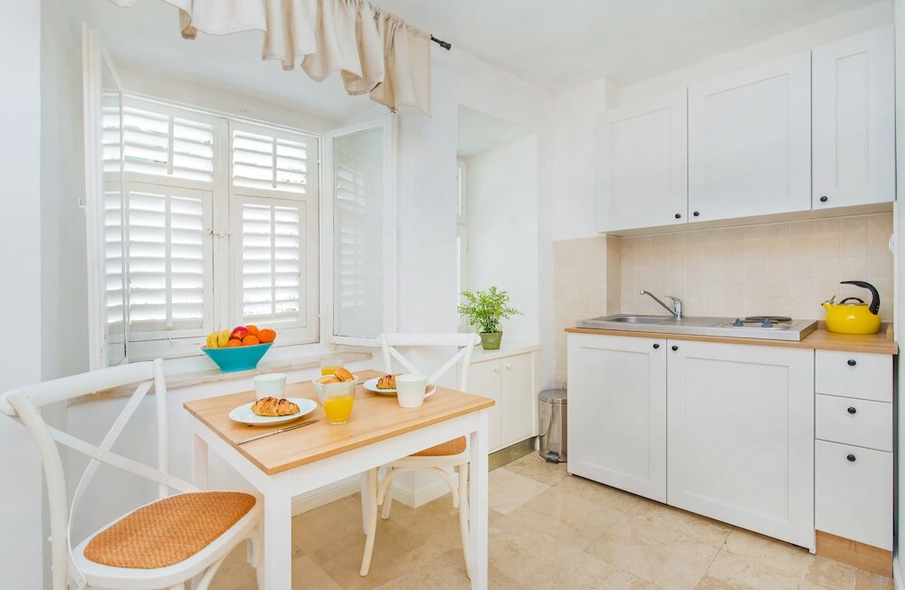 Фото Steps Old Town Apartments by Irundo