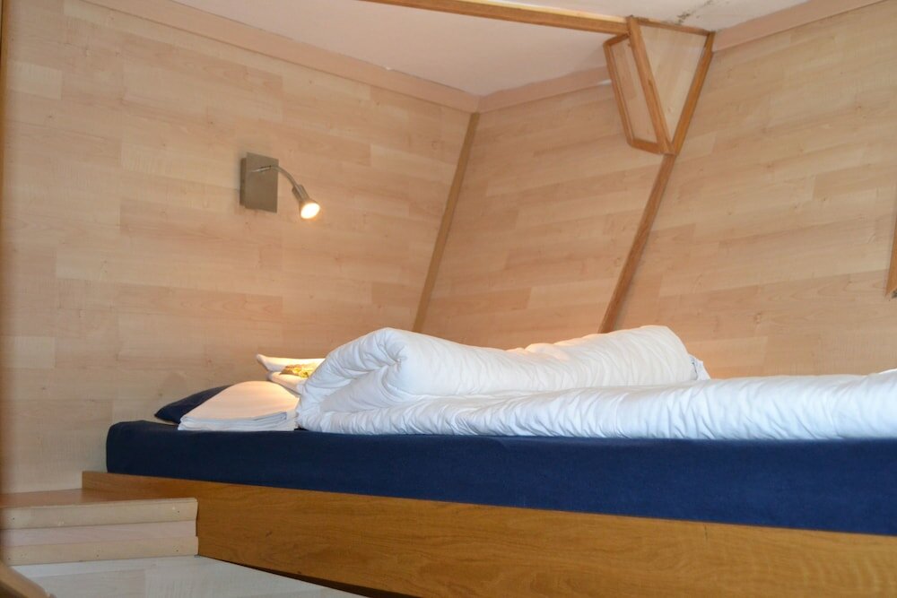 Фото The Red Boat