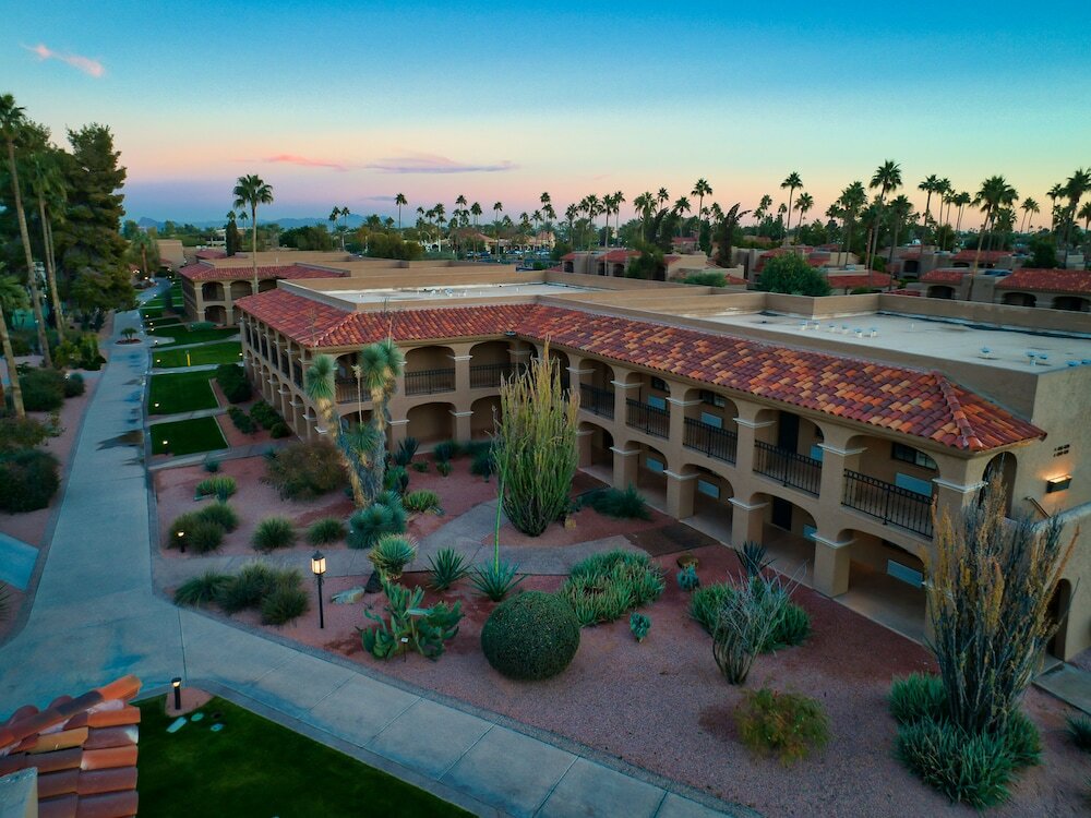 Фото The Scottsdale Plaza Resort & Villas