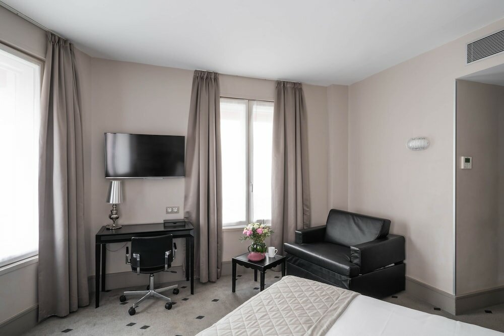 Фото Nh Collection Paris Ponthieu Champs-Élysées