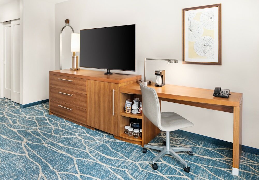 Фото Hyatt Place Waikiki Beach