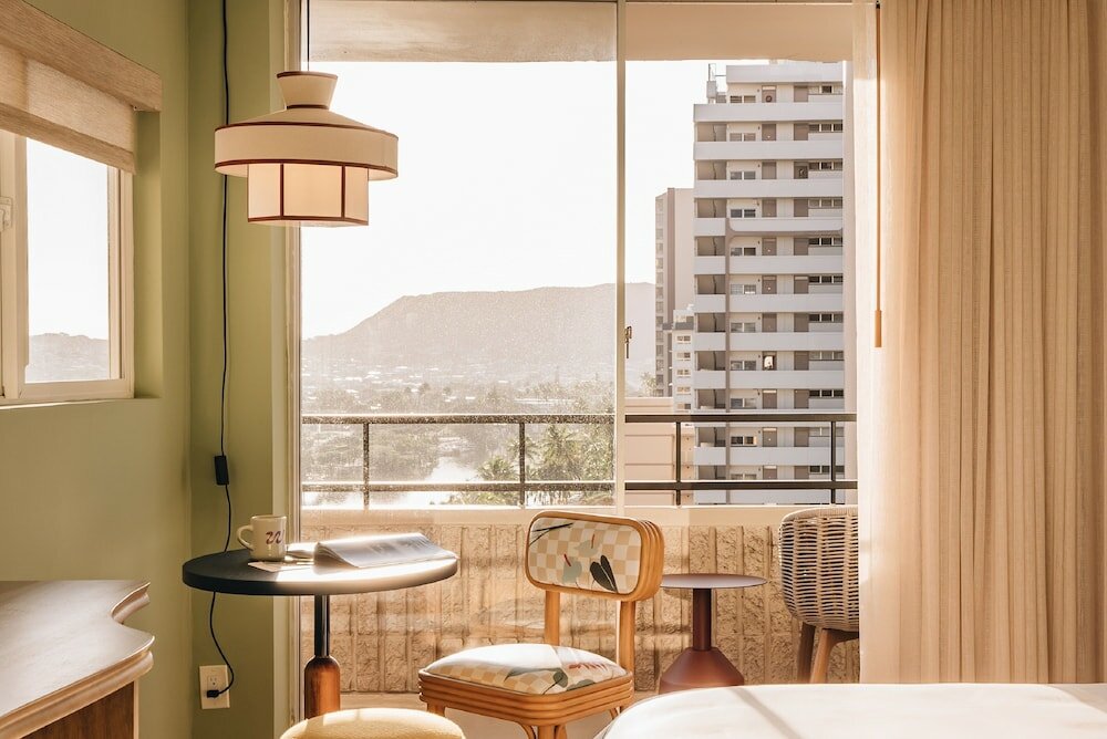 Фото Waikiki Sand Villa Hotel