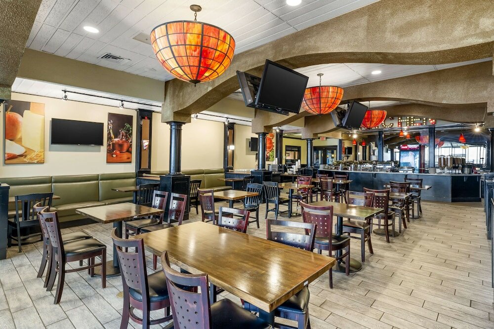 Фото Best Western Plus North Haven Hotel