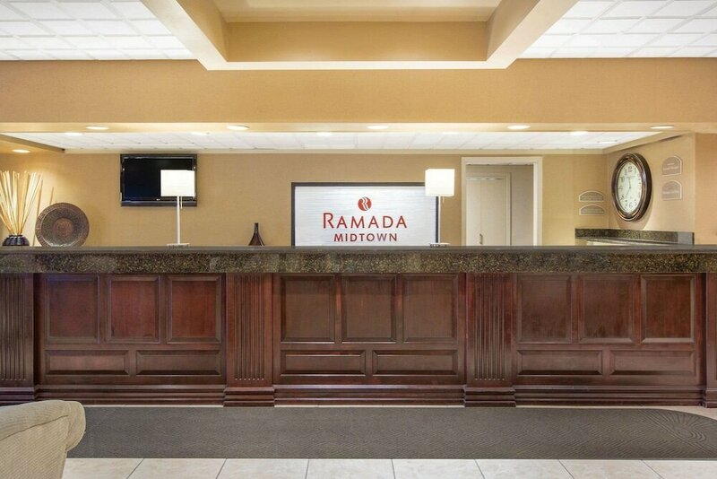 Гостиница Ramada by Wyndham Midtown Grand Island в Гранд-Айленд