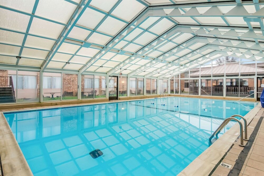 Фото Comfort Inn & Suites