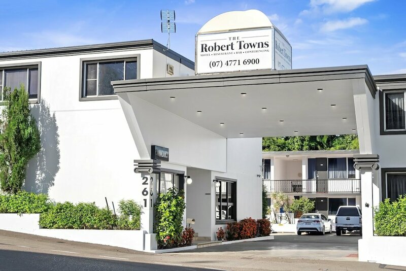 Гостиница The Robert Towns