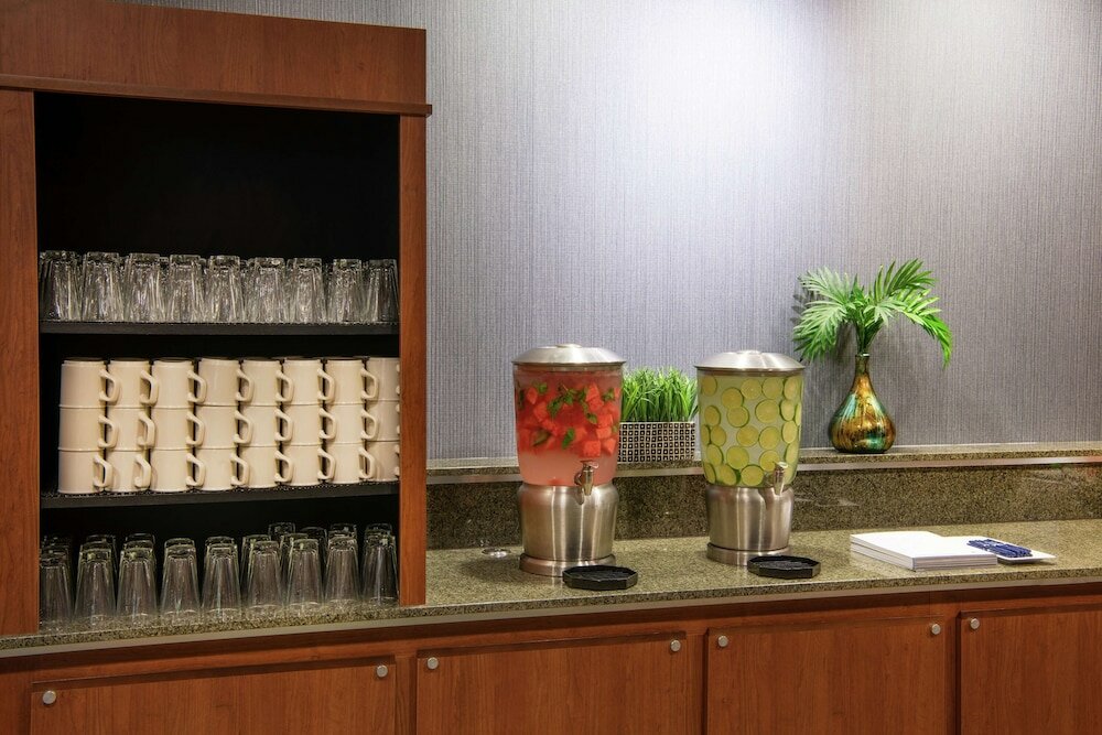 Фото DoubleTree by Hilton Hotel Portland