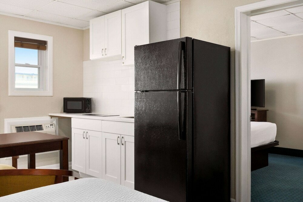 Фото Days Inn by Wyndham Ocean City Oceanfront