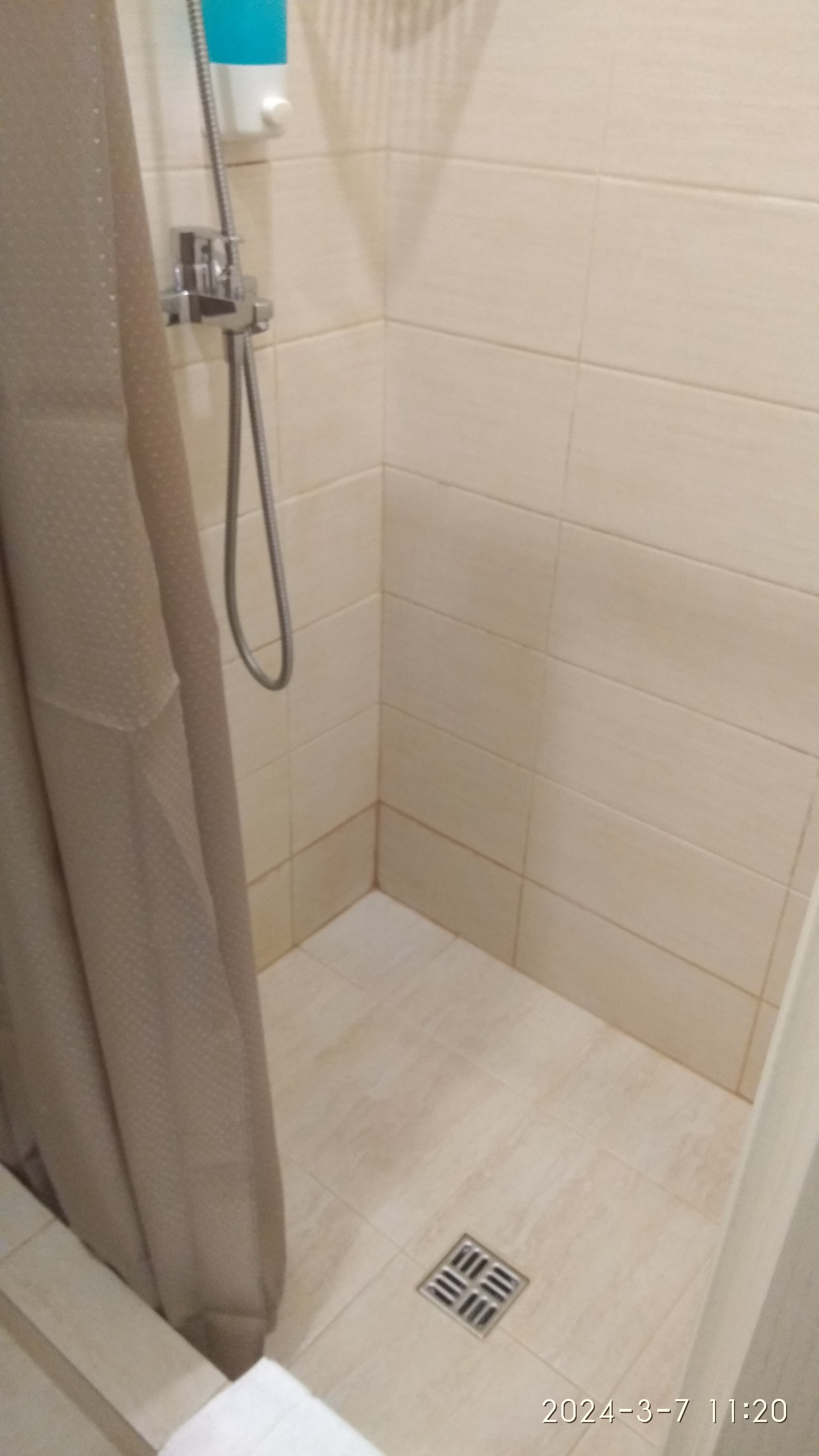 Фото Bridges SPb Rooms