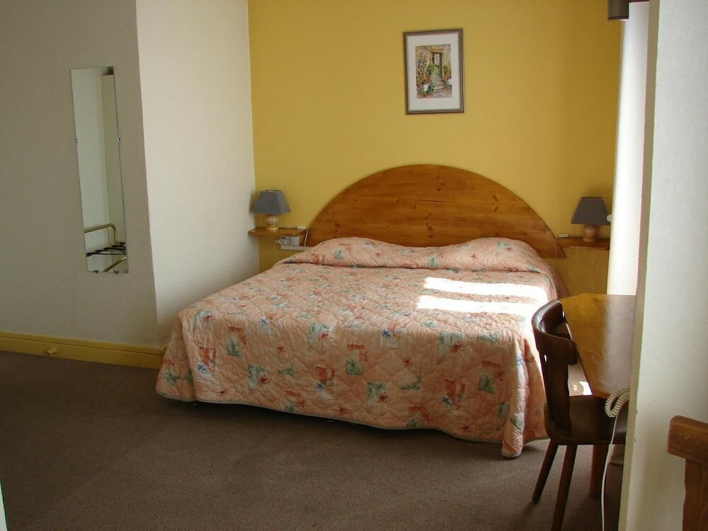 Фото Hotel de Paris et des Voyageurs