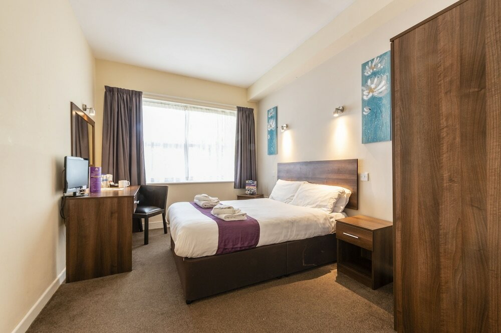 Фото The Dene Hotel