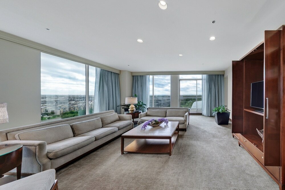 Фото Renaissance Dallas North Hotel