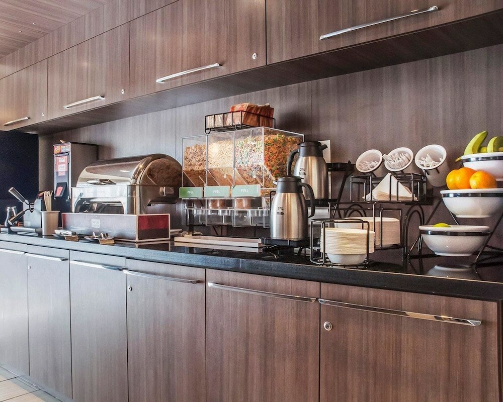 Фото Comfort Inn Newmarket