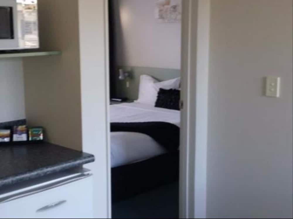 Фото Abode on Courtenay Motor Inn