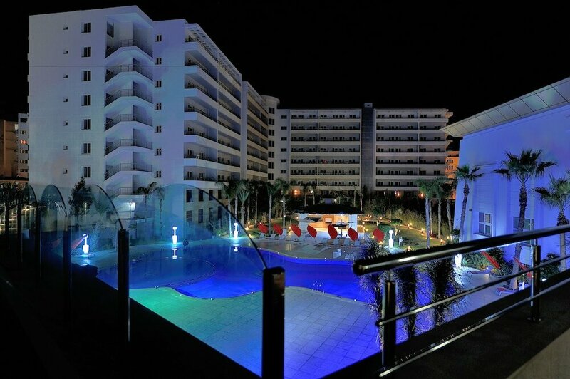 Гостиница Hotel Royal Tulip City Center Tanger в Танжере