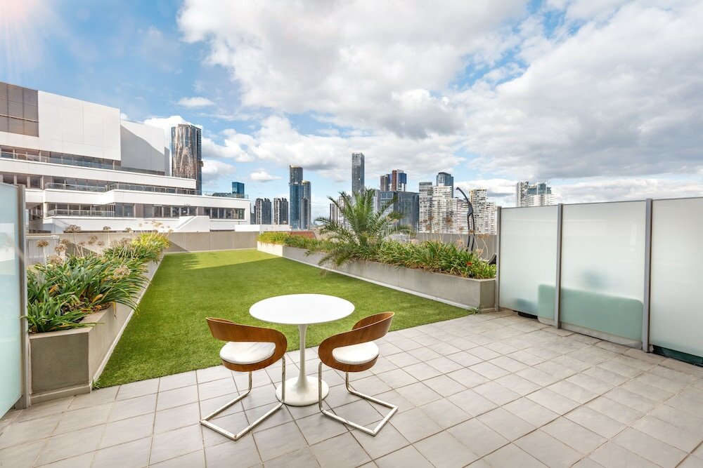 Фото Melbourne Holiday Apartments Flinders Wharf