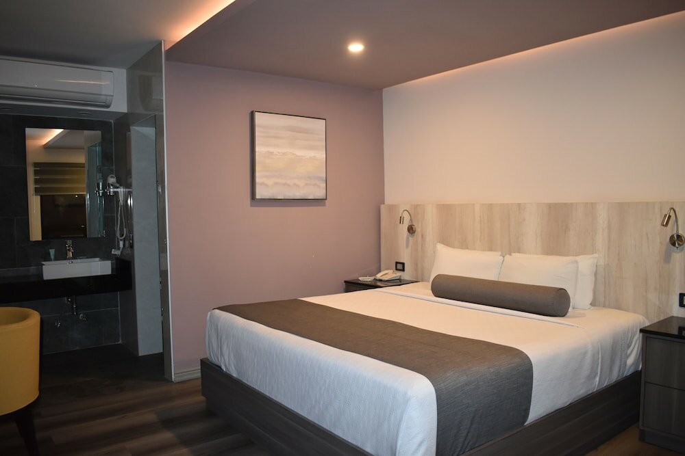 Фото Hotel Frontiere