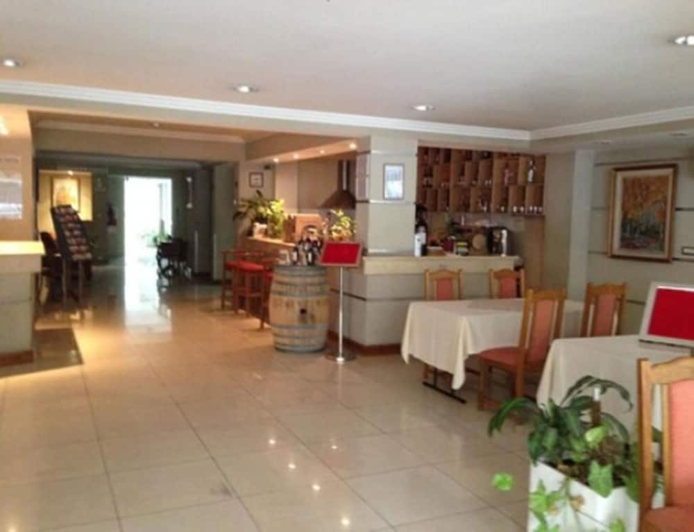 Фото Condor Suites Apart Hotel