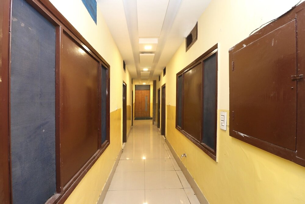 Фото Oyo 30127 Hotel Sabina International