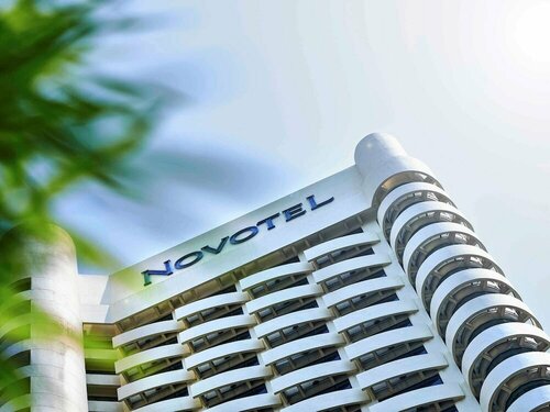 Гостиница Novotel Kuala Lumpur City Centre в Куала-Лумпуре