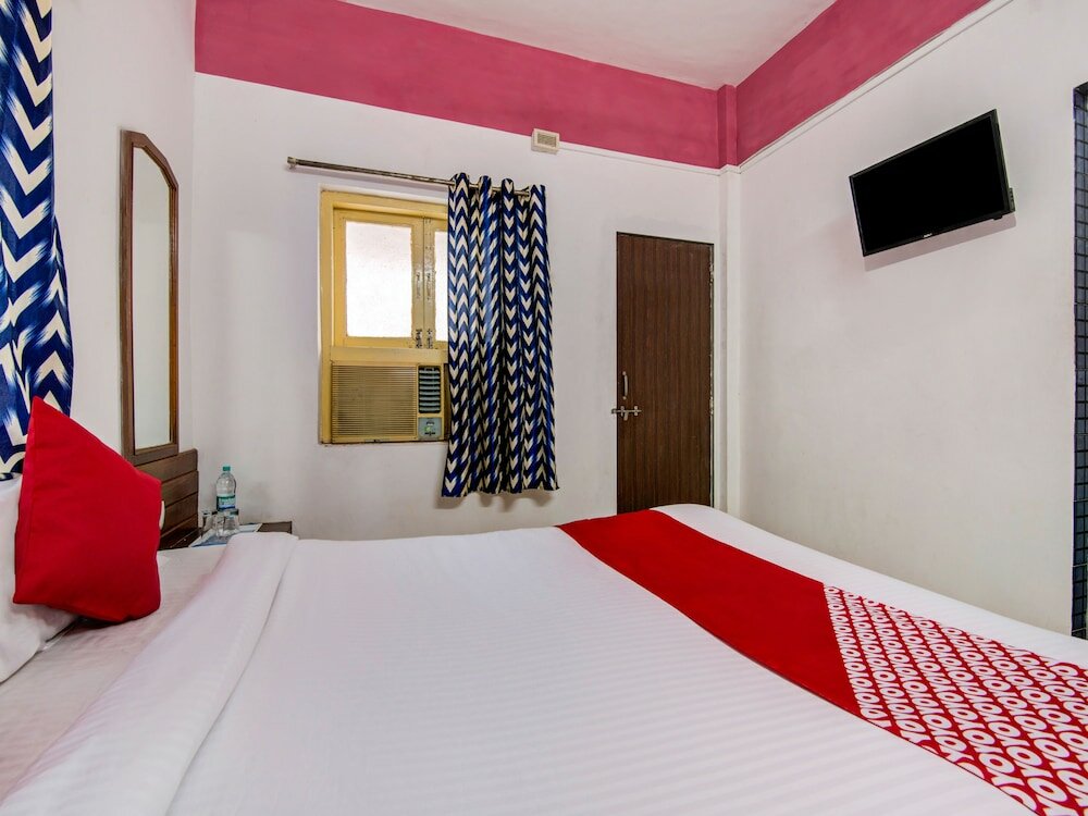 Фото Oyo 35865 Anjum Holiday Home