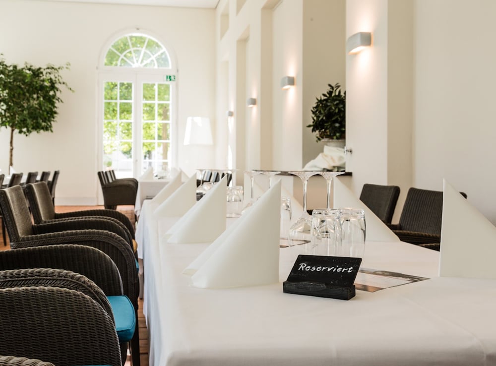 Фото Hotel Schloss Neuhardenberg