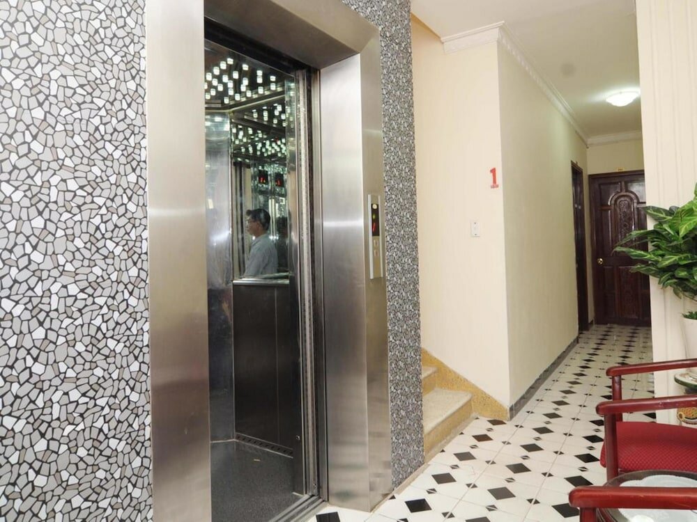 Фото Tan Hoang Long Hotel District 5