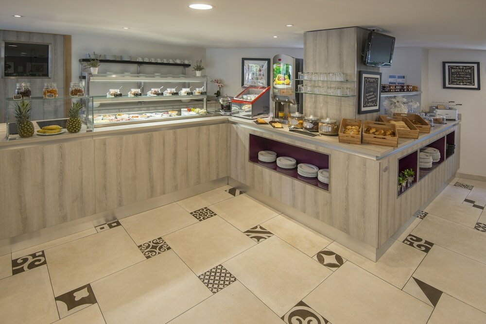 Фото La Bastide de l'Oliveraie