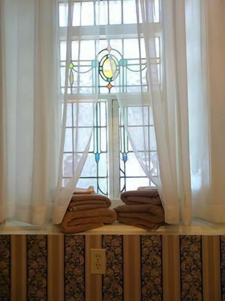 Фото The Noble Suites