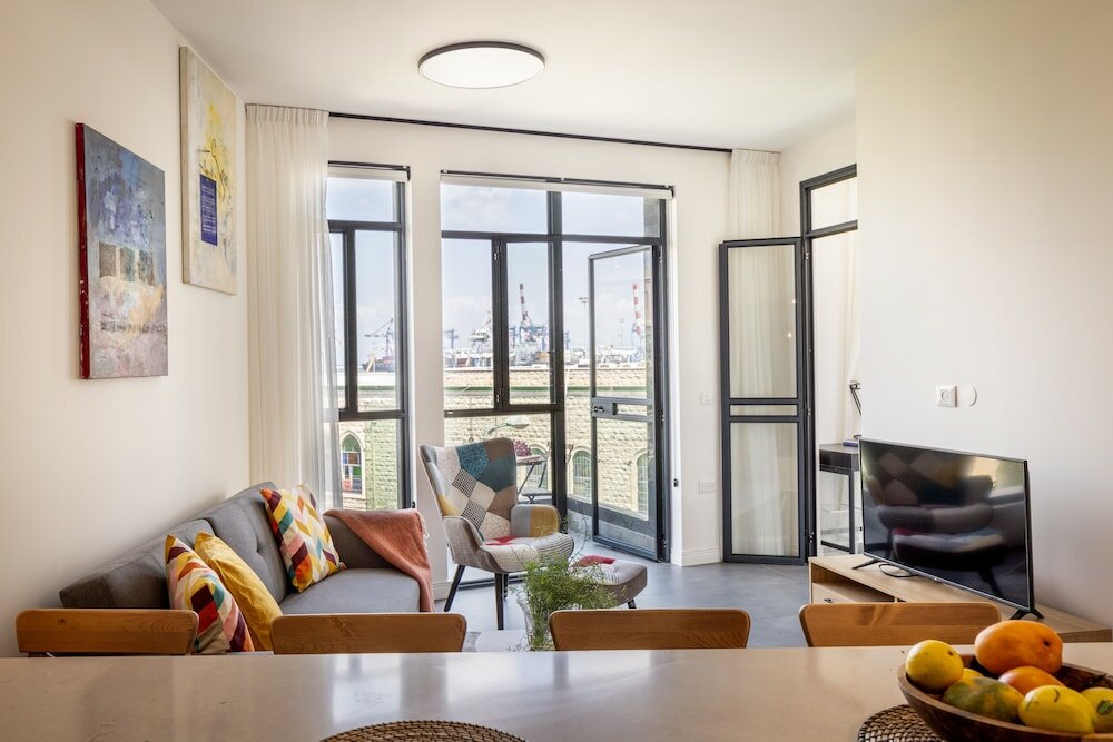 Фото Old Charm & Modern Meets by Sea N' Rent