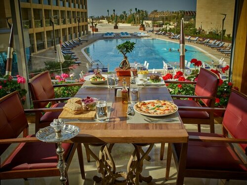 Гостиница Coral Beach Hotel and Resort Beirut