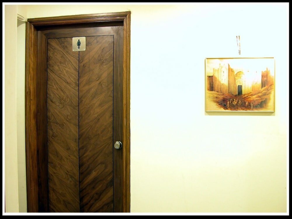 Фото Kishna Empire Hotel