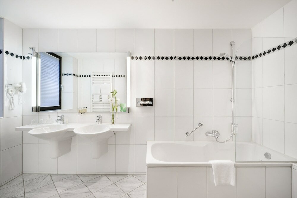 Фото Select Hotel Silence Garden Köln